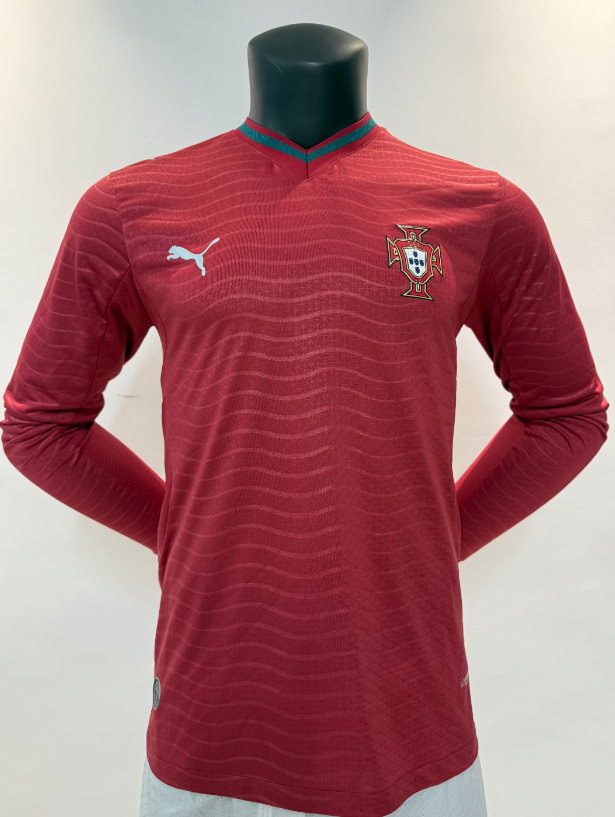  Player Version 26/27 Portugal home Long Sleeve