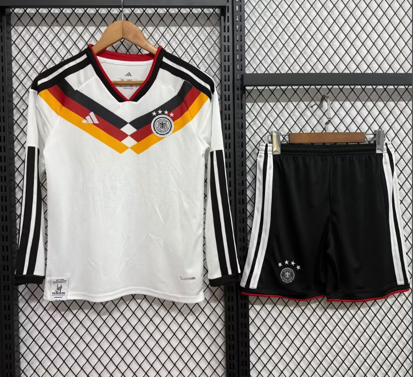 Adults kits 26/27 German home long-sleeved