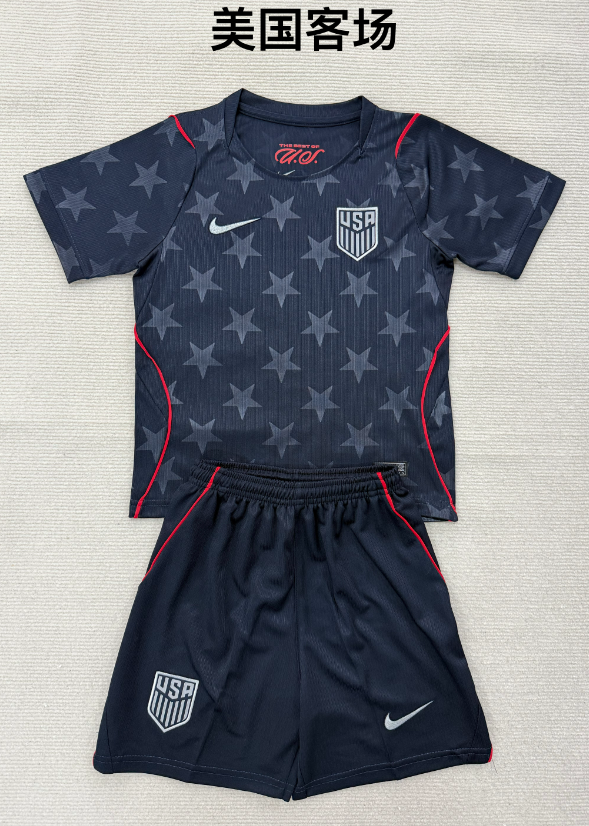 Adults kits 26/27 USA away