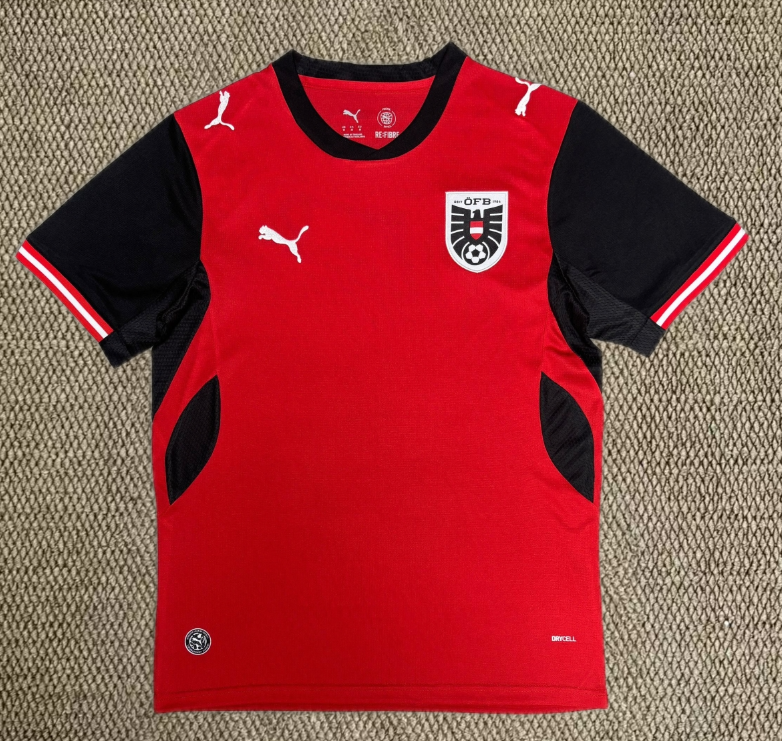 Fans Version 26/27 Austria home