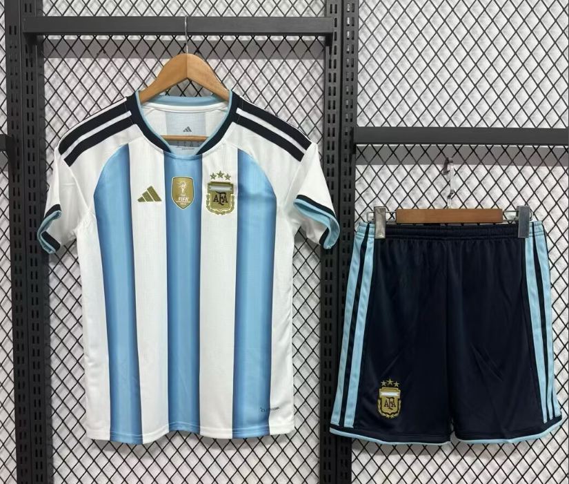 Adults kits 26/27 Argentina home