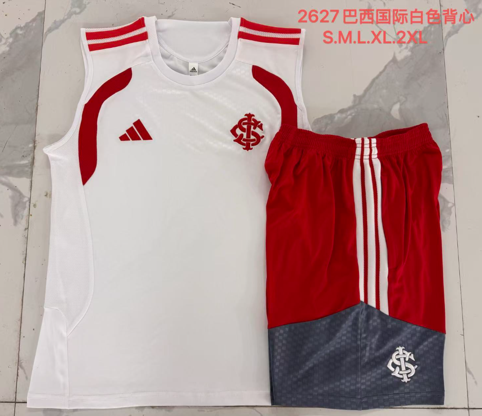 26/27 Vest Brazil International white suit
