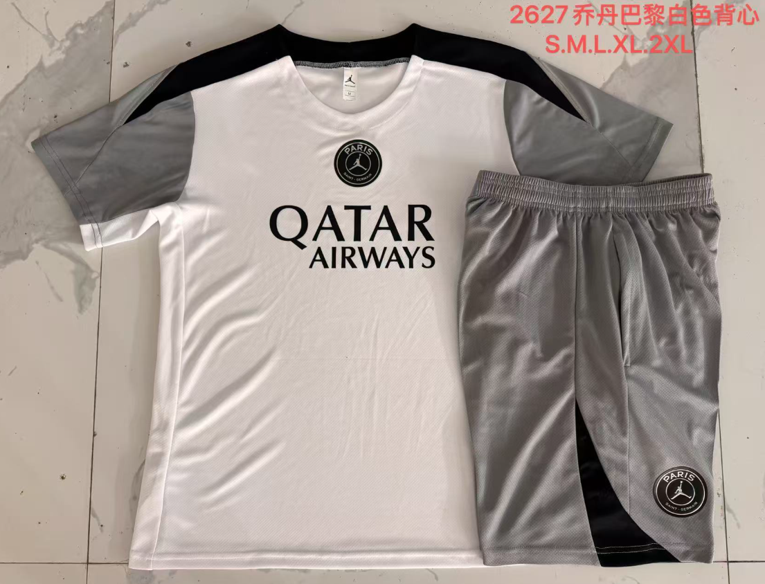 26/27 Adults Michael Jordan Paris white Training Kits