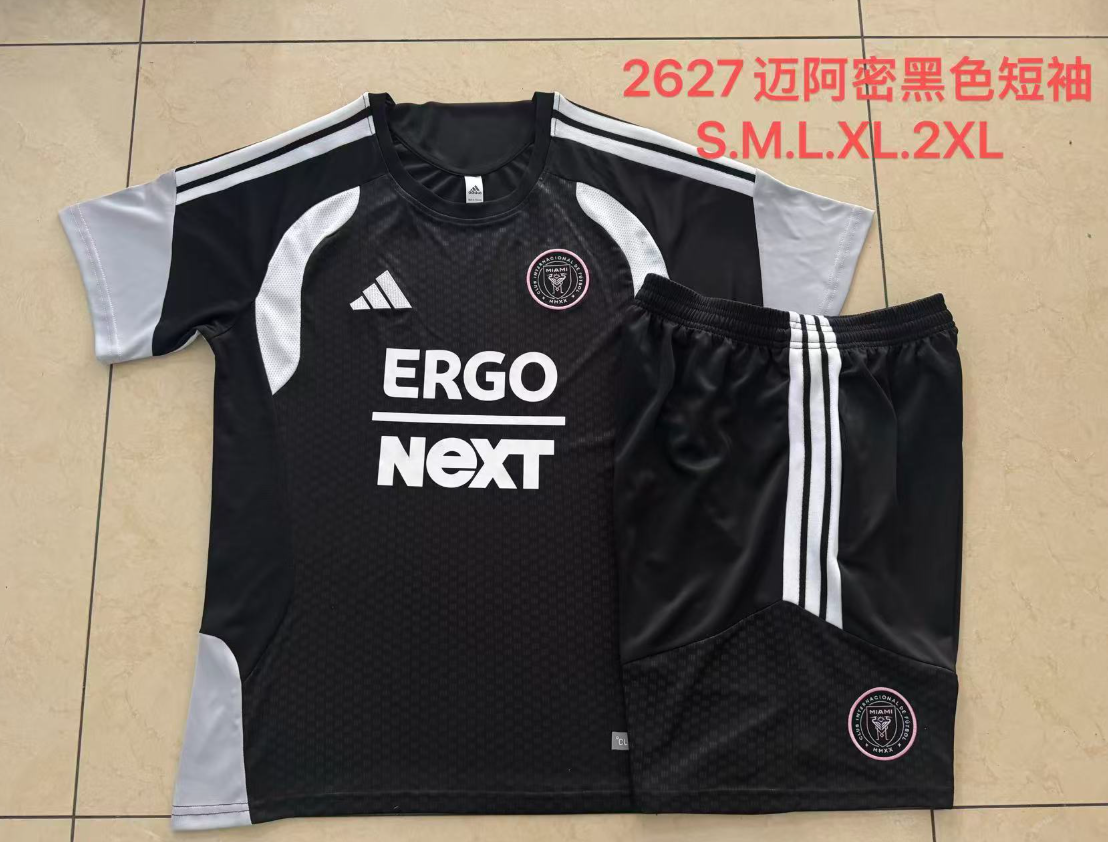 26/27 Adults INTER MIAMI black Training Kits