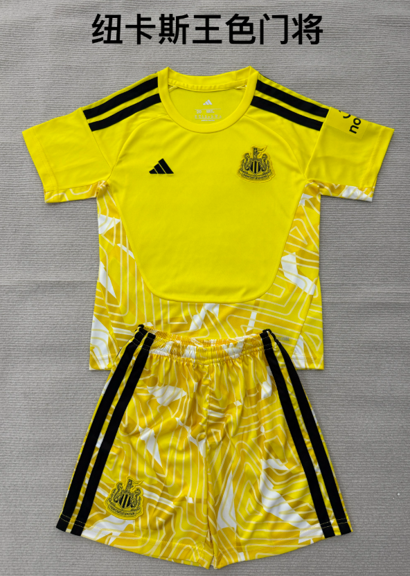 kids Kits 26/27 Newcastle United king goalkeeper