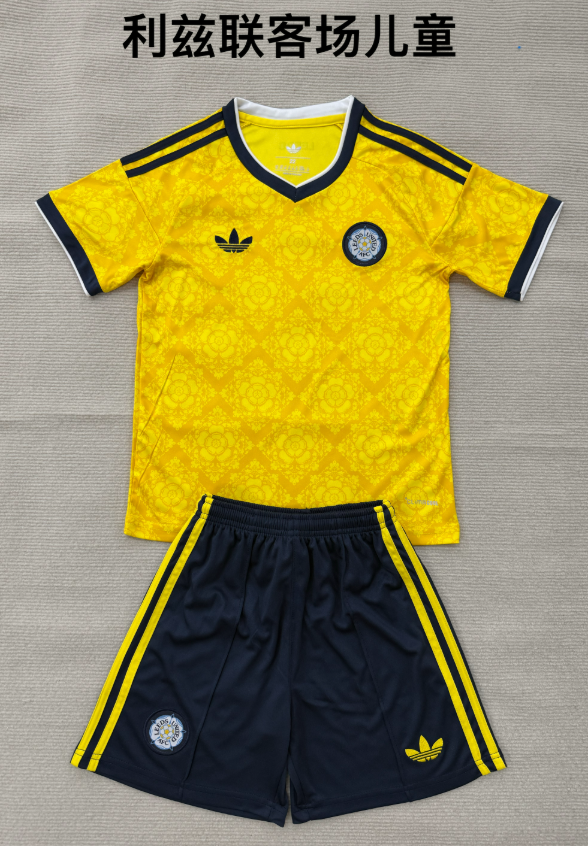 kids Kits 26/27 Leeds United away