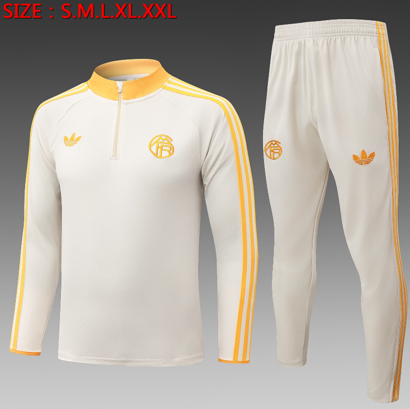 26/27 Adults Half Pull Bayern Munchen Beige Tracksuit