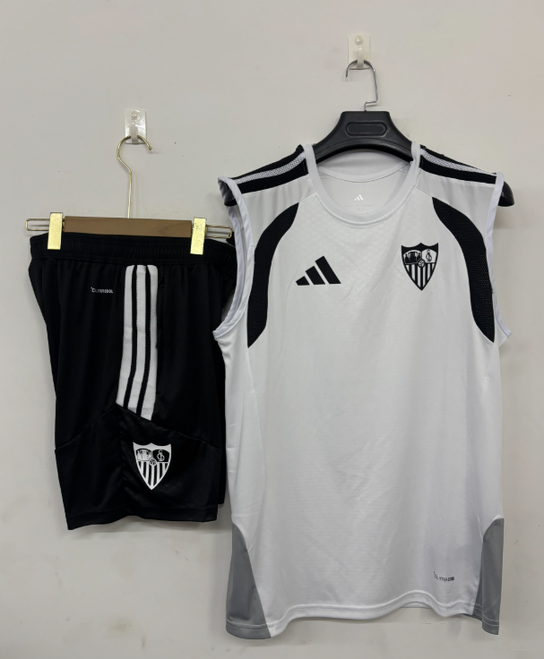 26/27 Vest Sevilla white suit