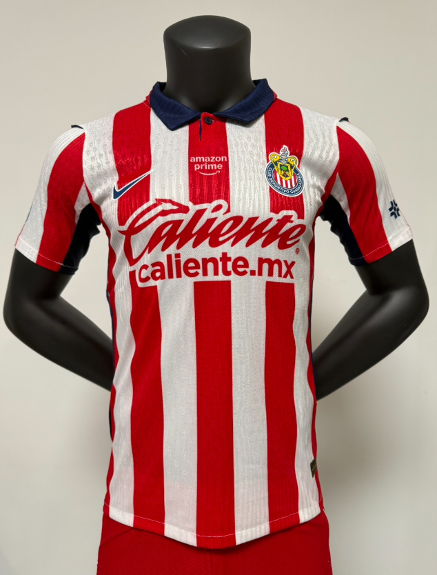 Player Version 26/27 Chivas home