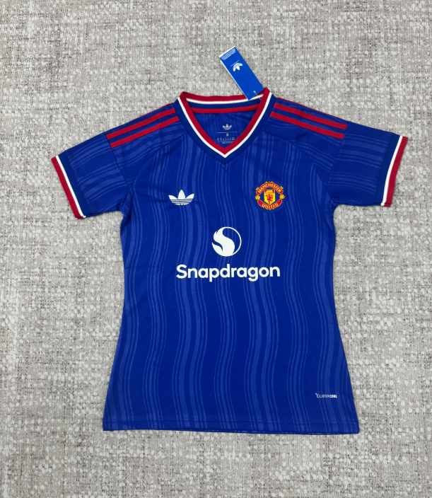 Fans Version 26/27 Manchester United away women