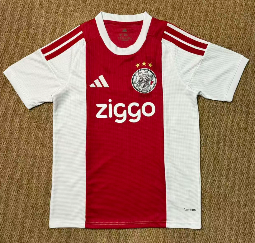 Fans Version 26/27 AJAX home
